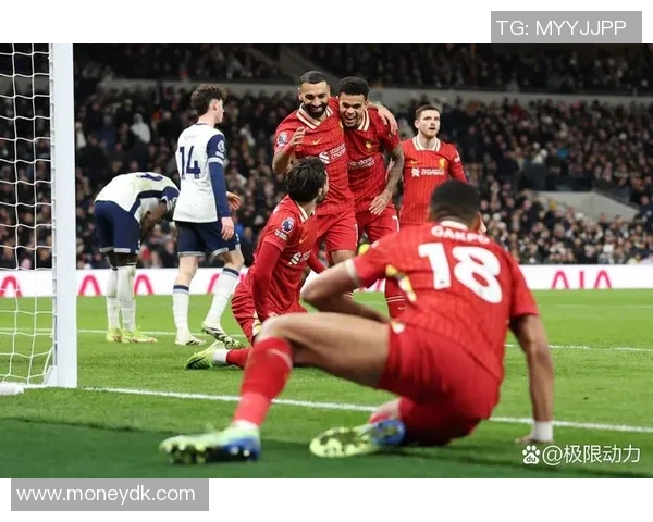 萨拉赫精彩助攻助力利物浦再创辉煌展现球队默契配合