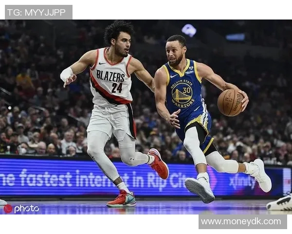 勇士豪取两连胜，领先开拓者晋级西部决赛